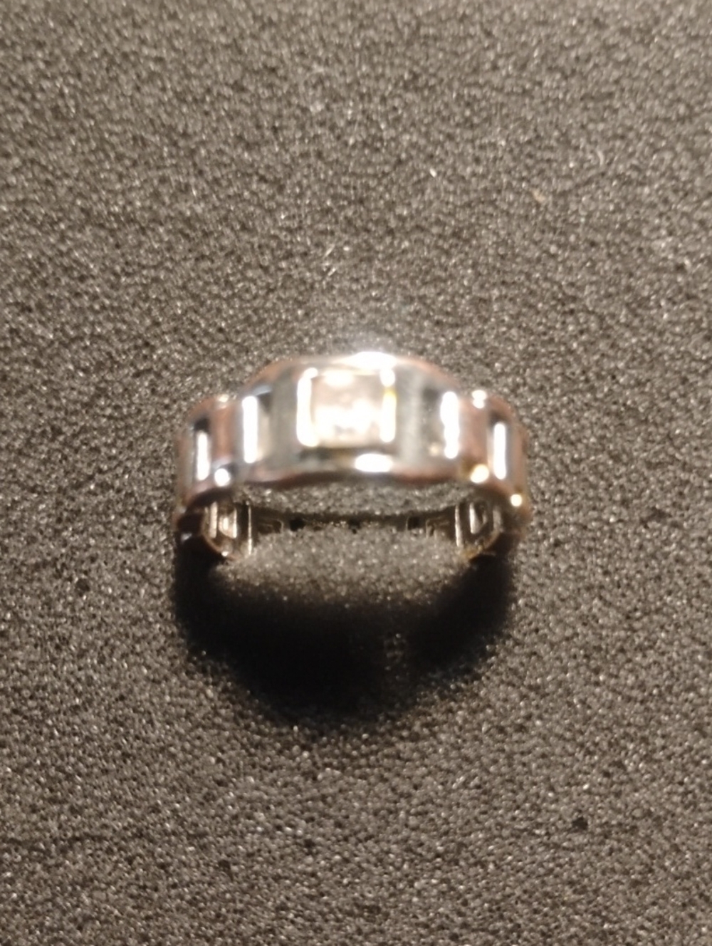 Silver Women’s Ring with Center Diamond Stone